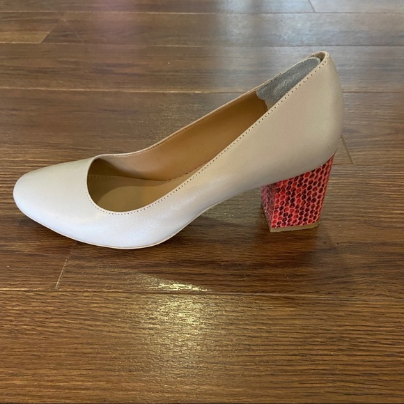 Calvin Klein beige heels size 7 - Picture 3 of 3